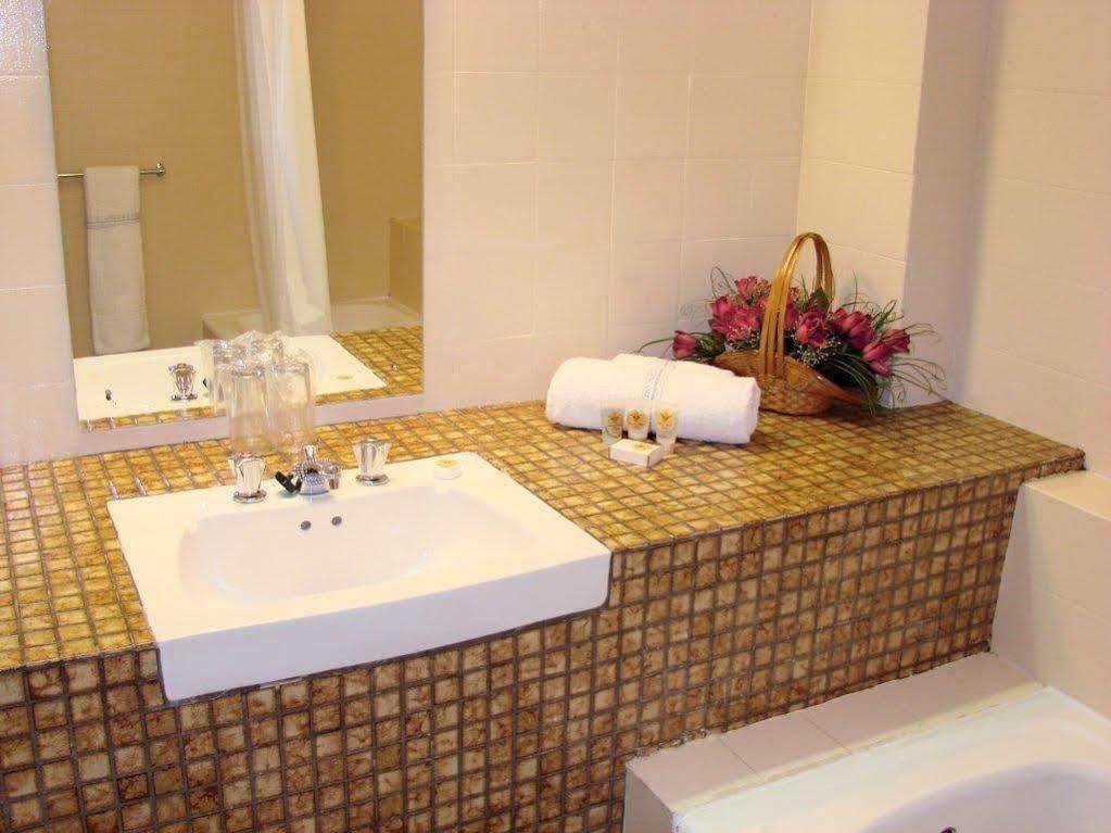 Durban Manor Hotel And Conference Centre Luaran gambar